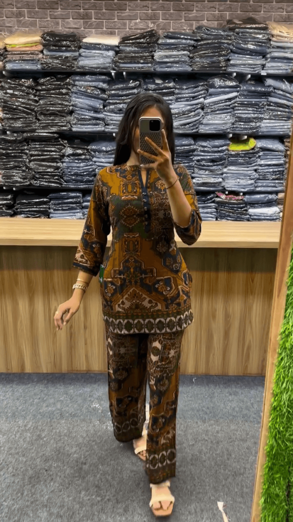 Printed Mandarin Collar Top & Trousers Co-Ords Set - Image 2