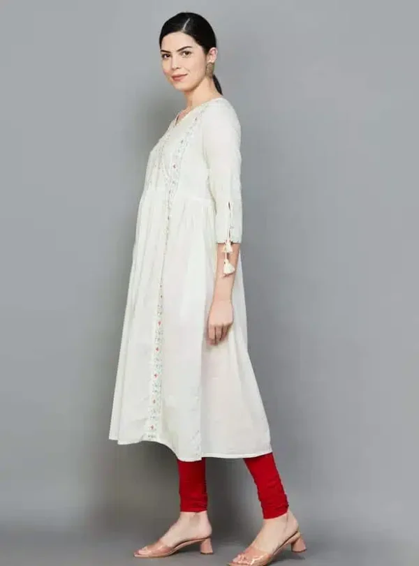 Women Beaded Yoke Flared Kurta - Image 3
