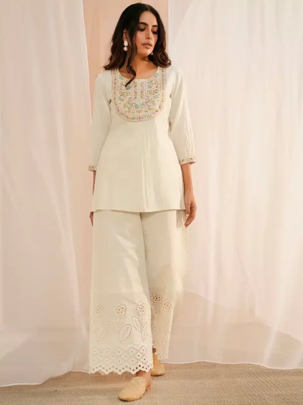 Off White Yoke Design Cotton Straight Kurti - Image 2